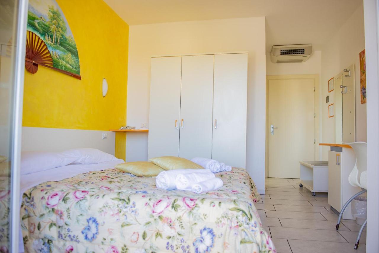 Del Sole 3* San Vincenzo